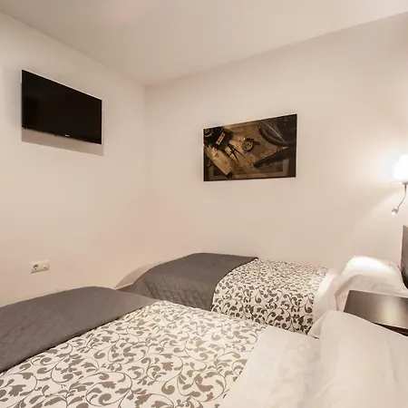 Gades Apartment Cadiz